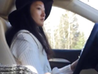 دختر جذاب موافقت کرد که در اتومبیل خود را کانال گیفهای سکسی به یک راننده تاکسی تسلیم کند